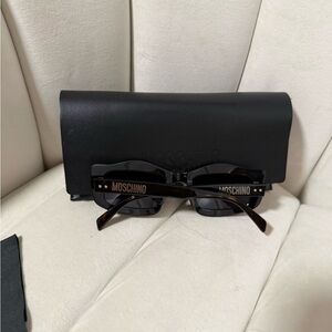 Moschino Black Leather Accessory